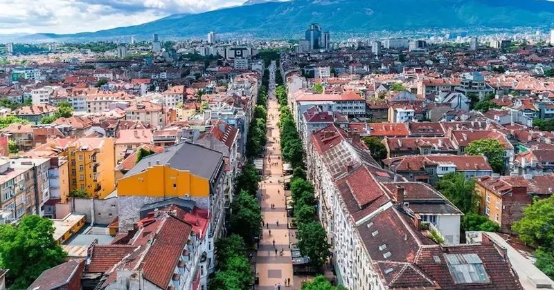 Komşu ülke seçimden çıkamıyor: Artık halk bıktığı için oy vermeye bile gitmiyor Sözcü Gazetesi