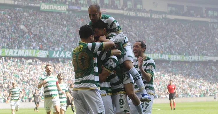 Bursaspor, şampiyon oldu! (Bursaspor 5 1 Somaspor maç özeti)