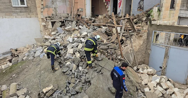 Gaziantep te sağanak sonrası ev çöktü