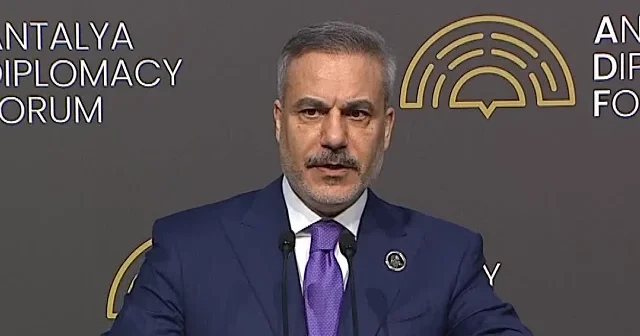 Bakan Fidan: Bölgedeki Müslüman ülkeler kurtarıcı beklediği sürece sorunların çözülmez VİDEO İZLE