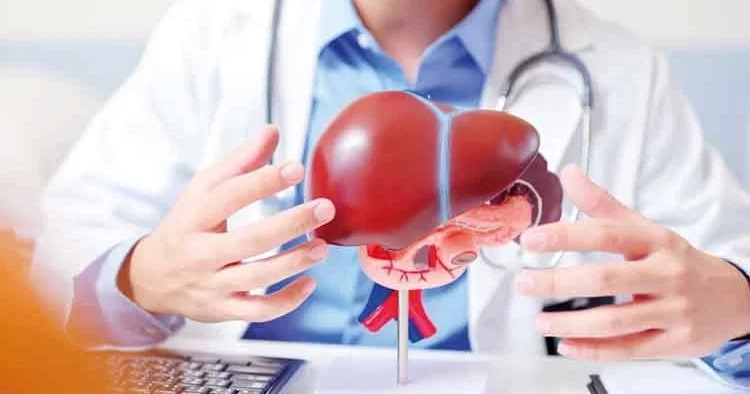 Yağlı karaciğer alarmı! 2050’de 1.8 milyar kişiyi esir alacak