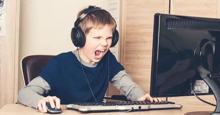 Dijital şiddet gerçeğe yansıyor