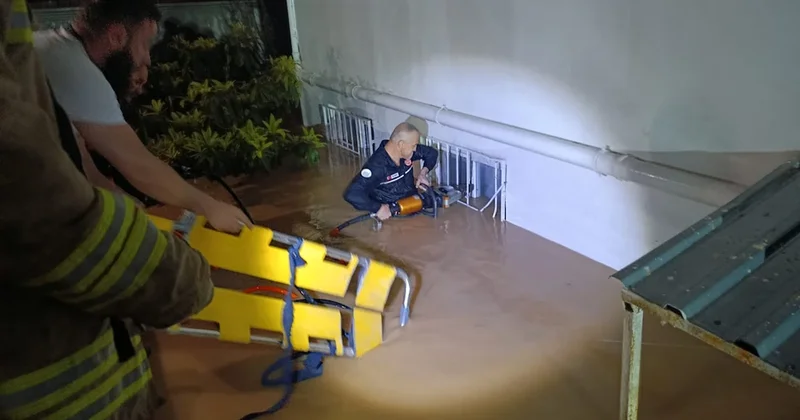 Mardin de sağanak: Ev ve iş yerlerini su bastı Sözcü Gazetesi