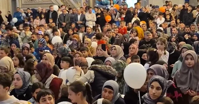 Adana da camide çocuk şenliği düzenlendi VİDEO İZLE