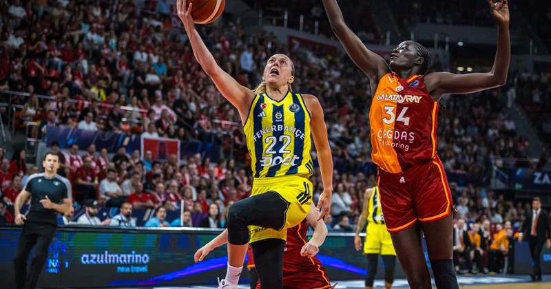 Kadınlar EuroLeague finalinde Galatasaray ı 68 55 yenen Fenerbahçe, 3. kez Avrupa şampiyonu oldu.