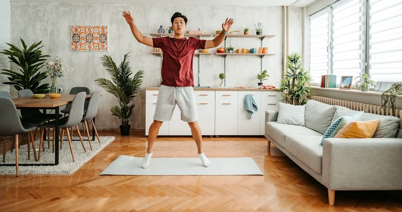 Spor salonu şart değil: Evde yapabileceğiniz basit ve güçlü hareketler