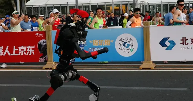 İnsansı robot, yarı maraton dünya rekorunu kırdı Spor Haberleri
