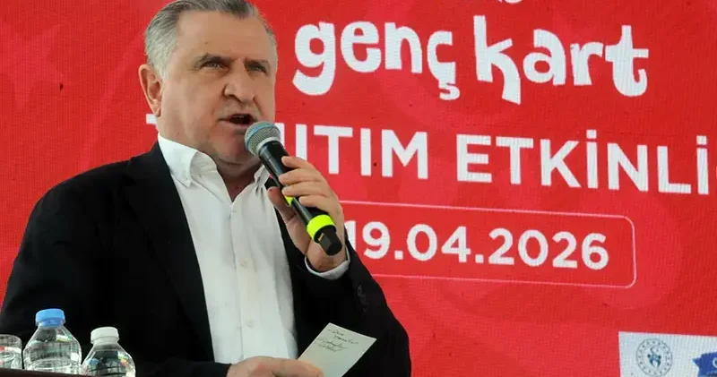 Bakan Bak: Gençlerimizi, çocuklarımızı dijital dünyadan, kötü alışkanlıklardan uzak tutmamız lazım