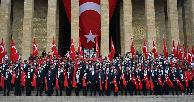 Gençler ve sporcular 19 Mayıs’ta Anıtkabir’de buluştu