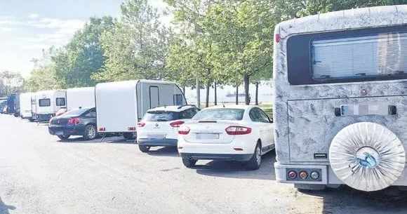 MEVLÜT TEZEL Ada manzaralı karavanlar!