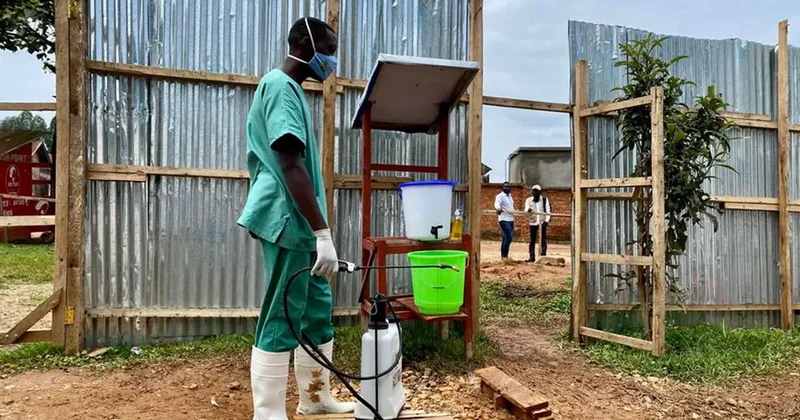 Ebola salgını yayılıyor! Can kaybı 131 e yükseldi
