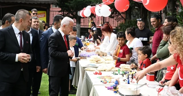 Lüleburgaz da Okuyan Kampüs Açık Hava Kütüphaneleri Projesi etkinliği Kırklareli Haberleri