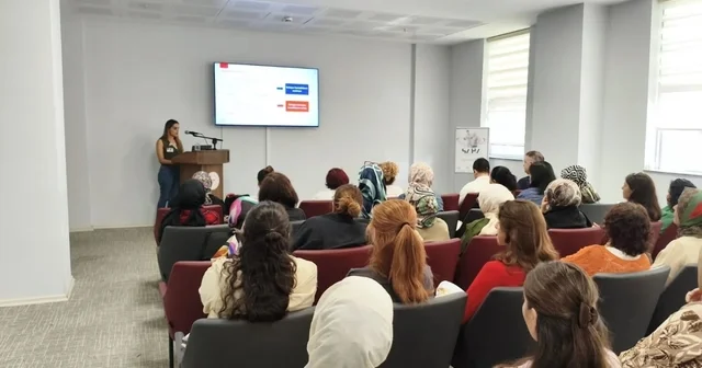Nazilli de sağlık çalışanlarına Kronik Hastalıklar eğitimi verildi Aydın Haberleri