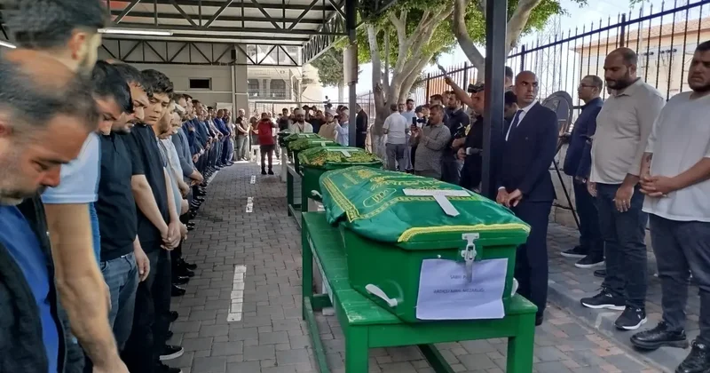 Mersin de acı görüntü! 5 tabut yan yana dizildi