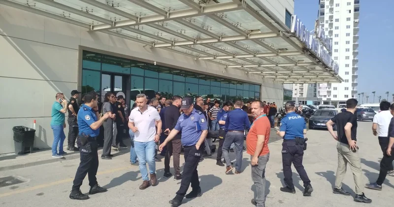 Mersin de katledilen 5 kişi toprağa verildi! Gözyaşları sel oldu