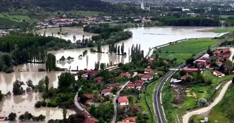 Almus Barajı’nda Taşkın Riski: Turhal’da 15 mahalle ve 7 köyün tahliyesine karar verildi