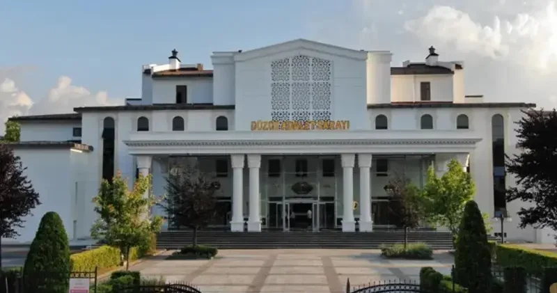 Öğrencileri staj yapıyor gibi gösterip, haksız kazanç sağlayan 12 şüpheliye gözaltı