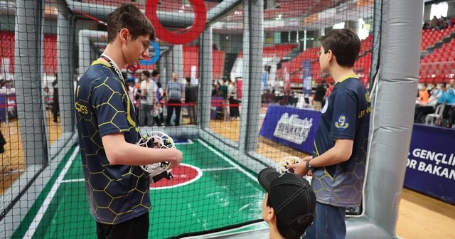 Kayseri Büyükşehir, Drone Soccer Türkiye Şampiyonası na ev sahipliği yaptı Kayseri Haberleri