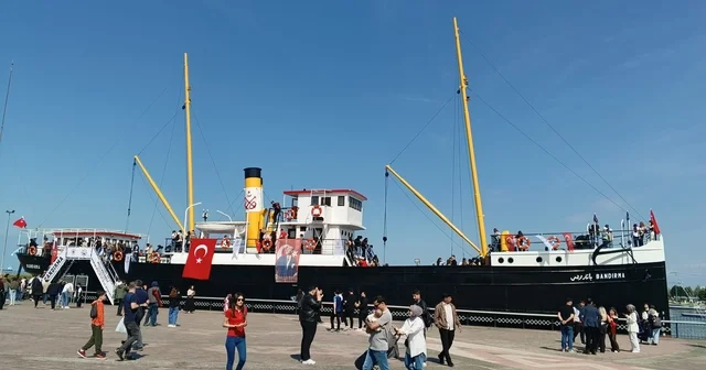 Bandırma Vapuru nu 19 Mayıs ta binlerce kişi ziyaret ediyor Samsun Haberleri