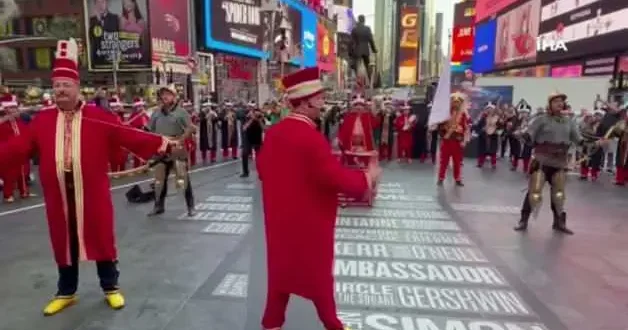 Times Meydanı nda Mehter rüzgarı! ABD liler hayran kaldı