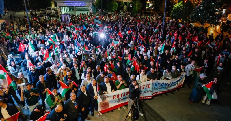 Üsküdar’da filo baskını protesto edildi: Binlerce kişi meydanları doldurdu