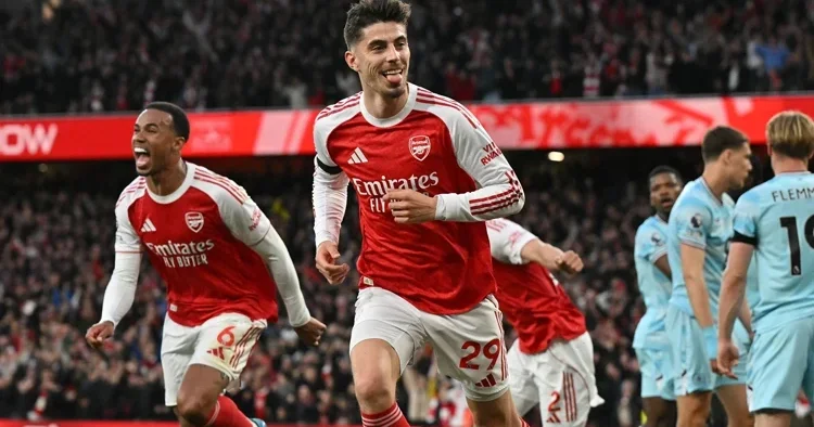 Arsenal, Premier Lig de şampiyonluğa çok yakın!
