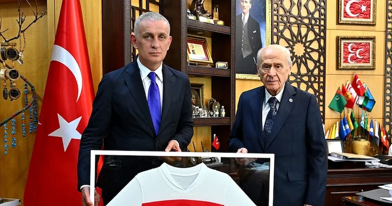 Bahçeli den Hacıosmanoğlu na Türk futbolunu sarsacak mesaj: Ligi tescil etme Sözcü Gazetesi