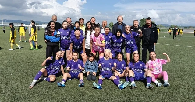 Tavşanlı Akıncılarspor kadın futbol takımı başarısı devam ediyor Kütahya Haberleri
