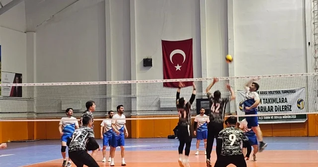 Adilcevaz da kurumlar arası turnuvanın şampiyonu jandarma oldu Bitlis Haberleri