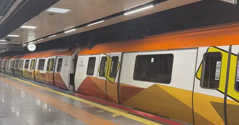 Bostancı da metro raydan çıktı; 3 yolcu yaralandı