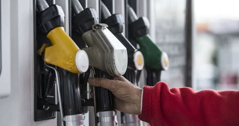 Benzine indirim geldi: İşte büyük şehirlerdeki son fiyatlar
