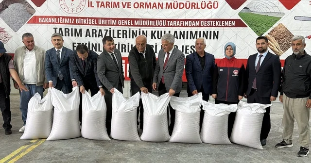 Coğrafi işaretli Konuralp pirinci için 82 çiftçiye 50 ton tohum desteği Saray mutfağının mirası Konuralp pirincinin üretimi Düzce de artırılıyor Düzce Haberleri Habertürk Yerel Haberler