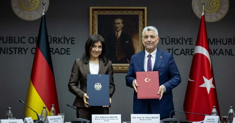 Bakan Bolat Almanya vize süreçlerini hızlandıracak diyerek duyurdu: Ret oranları yüzde 14 e düştü Türkiye Ekonomisi Haberleri