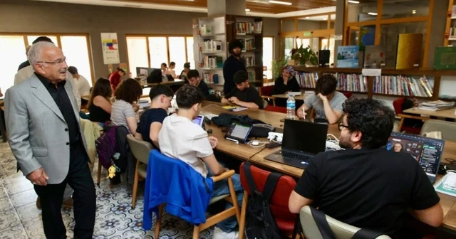 Ordu Büyükşehir Belediye Başkanı Güler, YKS ye girecek öğrencileri ziyaret etti Ordu Haberleri Habertürk Yerel Haberler