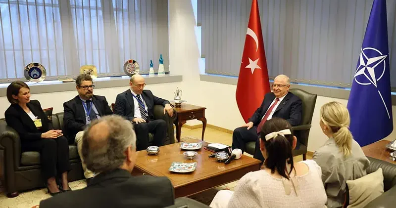 Bakan Güler, Brüksel de NATO gündemini ve bölgesel gelişmeleri değerlendirdi