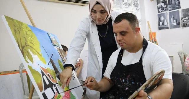 Down sendromlu İbrahim in karate ve resim sevgisi Şanlıurfa Haberleri Habertürk Yerel Haberler