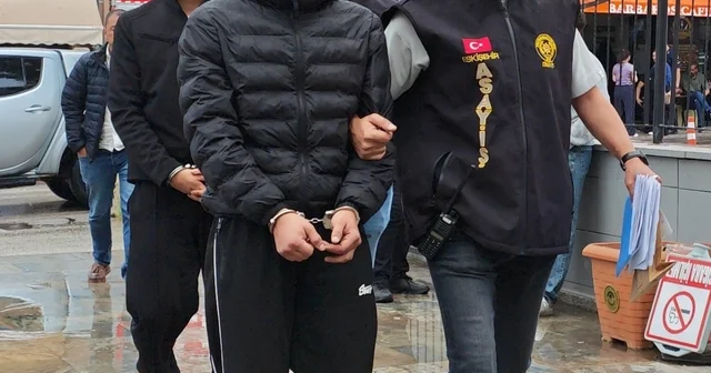 Eskişehir de 1 kişinin yaralandığı silahlı kavgayla ilgili 2 zanlı tutuklandı Eskişehir Haberleri Habertürk Yerel Haberler