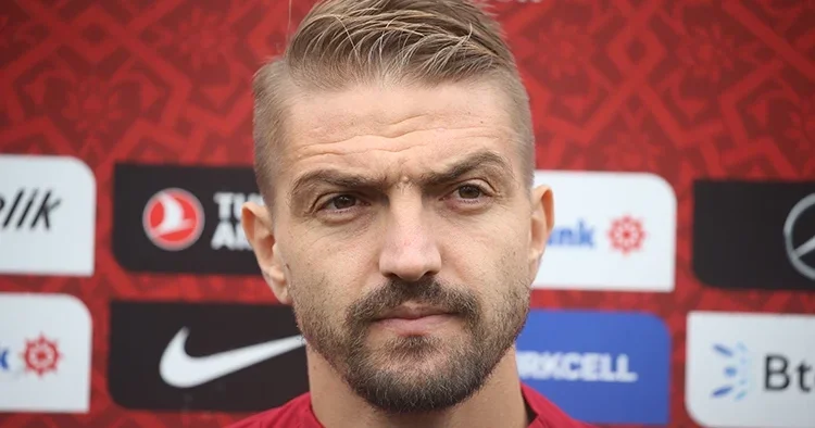 Caner Erkin futbola veda etti!