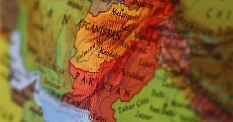 Afganistan saldırdı: Tansiyon bir anda yükseldi