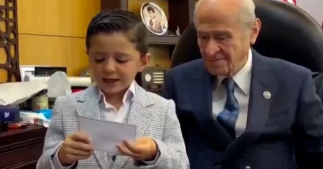 Bahçeli ile minik ükücünün gülümseten muhabbeti VİDEO İZLE