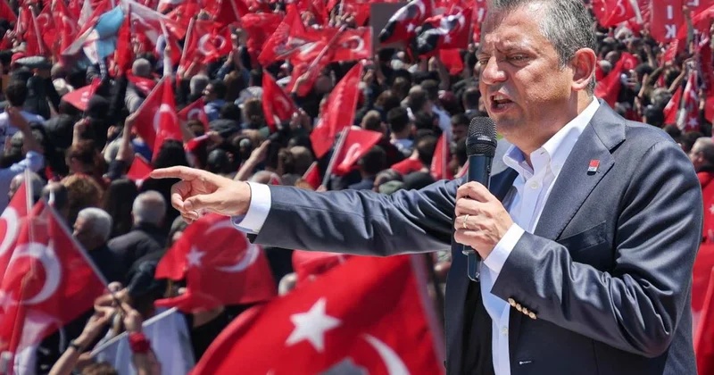 Özel den strateji değişikliği! Miting yerine vatandaşlarla doğrudan temas kuracak