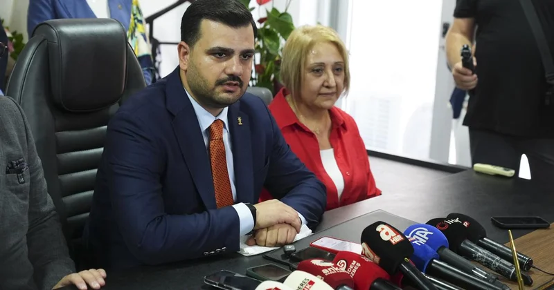 AK Parti Genel Sekreteri İnan: Menderes Belediye Başkanı 1,5 senedir partimize dahil olma çabasındaydı