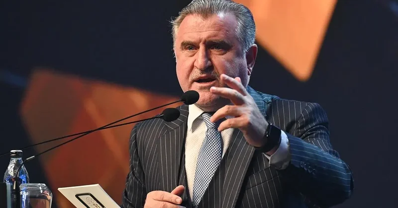Bakan Bak milli sporculara başarı diledi