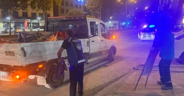 Mevzuata aykırı tabela ve reklam panoları kaldırılıyor Adıyaman Haberleri Habertürk Yerel Haberler