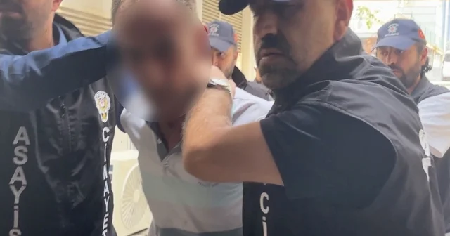 Milletvekilini bıçaklayan zanlı: Çok pişmanım, çok tahrik etti, yaşadığına seviniyorum Milletvekili Melih Meriç i bıçaklayan Seydi Ahmet Keleş ve diğer 4 zanlı adliyeye sevk edildi Gaziantep Haberleri Habertürk Yerel Haberler