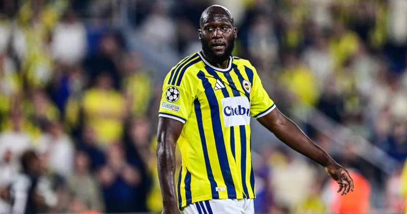 Fenerbahçe de Romelu Lukaku Çubuklu formayla tanıştı!
