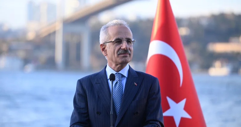 Ulaştırma ve Altyapı Bakanı Abdulkadir Uraloğlu: “Tehlikeli yük elleçleme izni bulunan 174 kıyı tesisini düzenli olarak denetliyoruz”