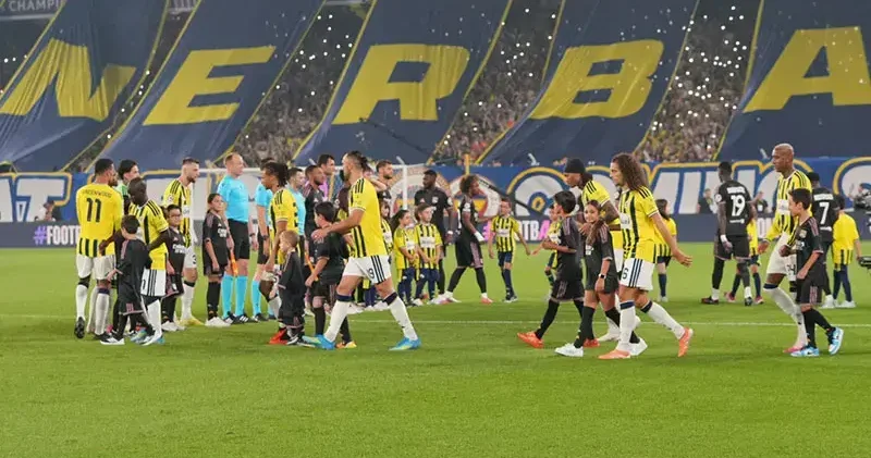 Fenerbahçe Lyon: 1 1