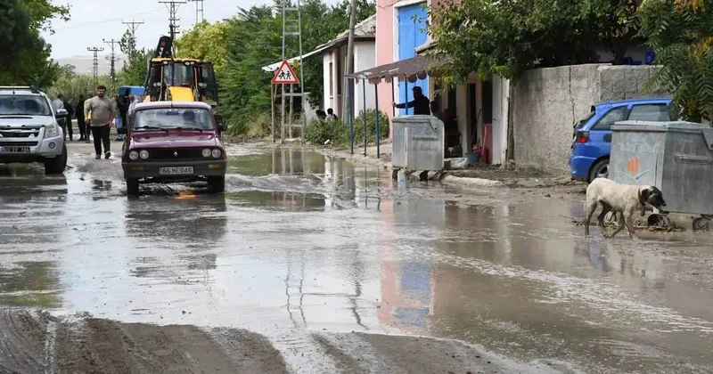 Yozgat’ta iki saatlik sağanak sele dönüştü: Evler, bahçeler ve tarım arazileri zarar gördü