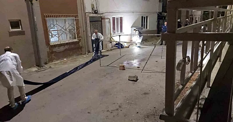 Balıkesir de 66 yaşındaki kişi cami çıkışı silahlı saldırıda hayatını kaybetti